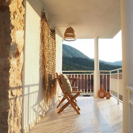 Mi Sestre - Studio Apartment Hvar Vrisnik Jelsa  Exterior foto